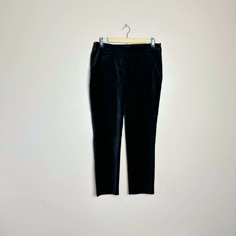 CLEARANCE! Black WHBM Velour Skinny Leg Pants Size 6 EUC
